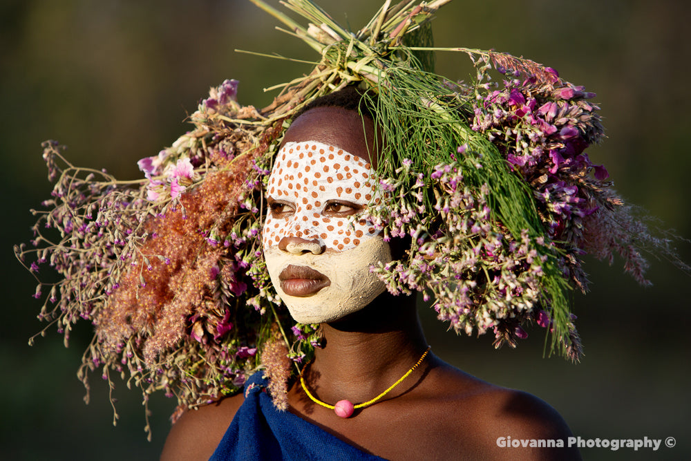 ASHANTI - Young Suri girl