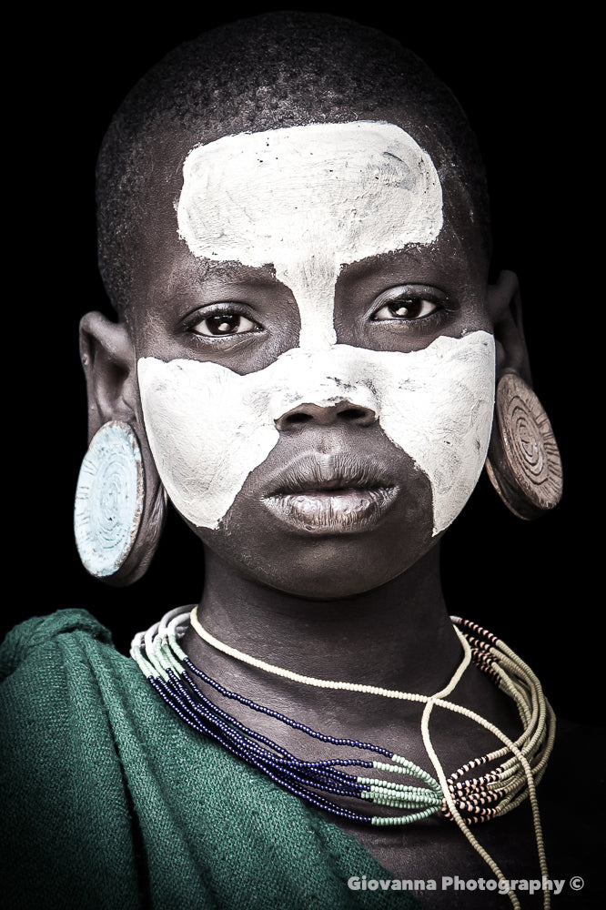 FREYA - Young Suri girl