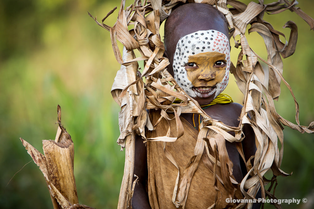 NARULU - Little girl from The Suri tribe nature love