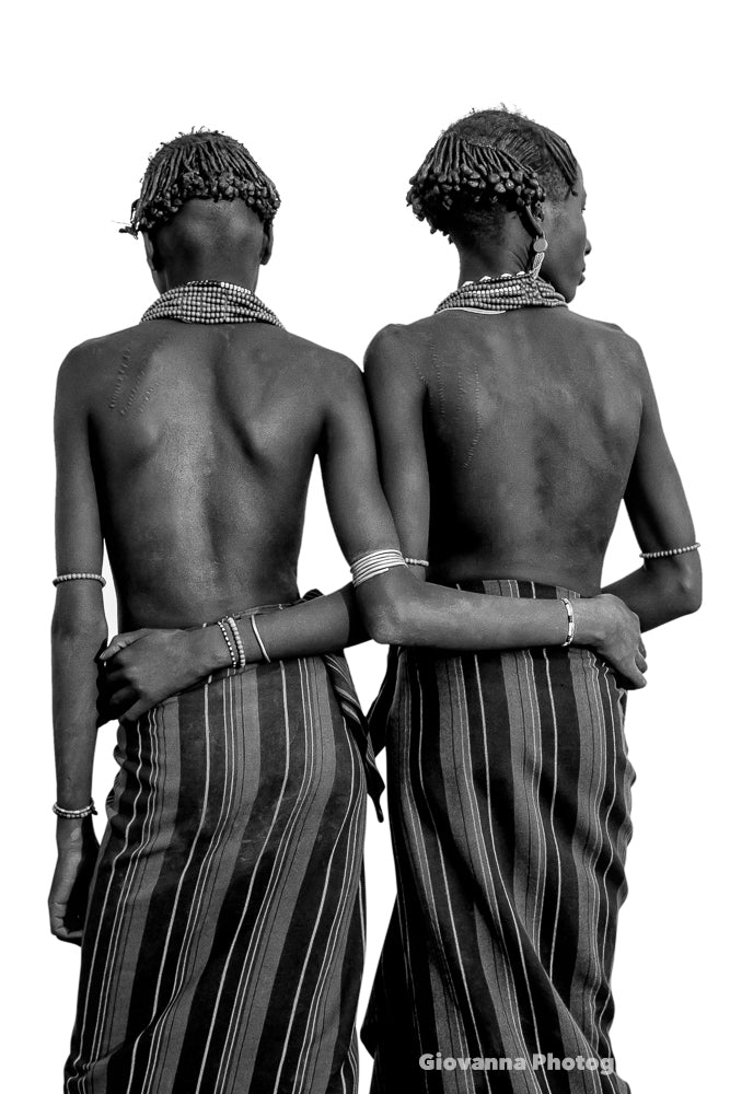 SOUL SISTERS - Omo River