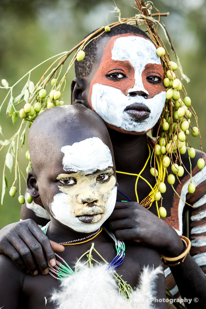 ZANE & LOLA - Young Suri Children
