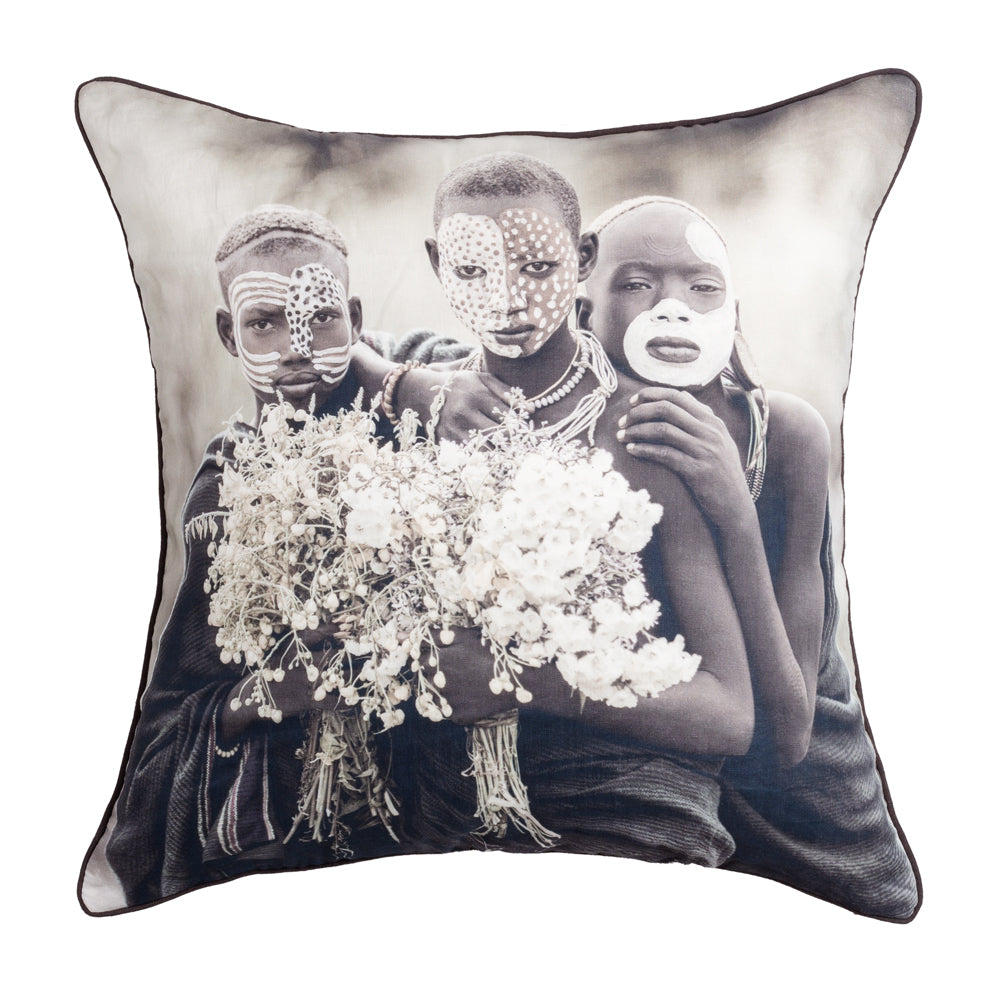 Cushion Sisterhood - 55 x 55 cm